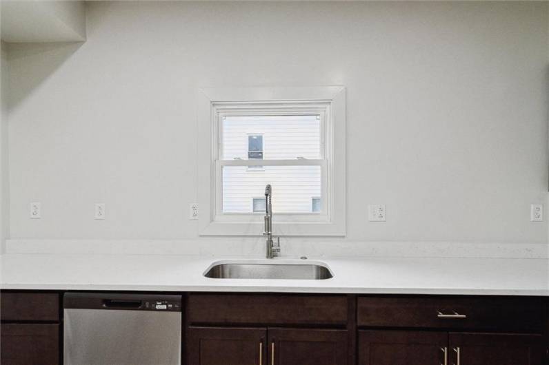 616 Mathilda St, Pittsburgh, PA 15224, 4 Bedrooms Bedrooms, ,4 BathroomsBathrooms,Residential,For Sale,Mathilda St,1676306