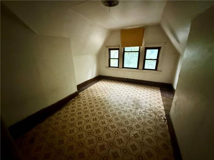 unfinished 3rd floor