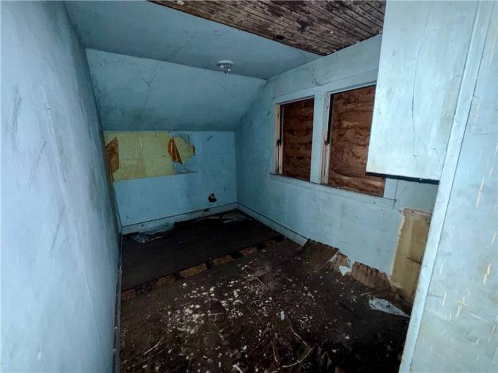 unfinished 3rd floor