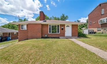 104 Dogwood Dr, Pittsburgh, PA 15235, 3 Bedrooms Bedrooms, ,1.1 BathroomsBathrooms,Residential,For Sale,Dogwood Dr,1661053