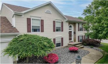 114 Neshannock Trails Dr, New Castle, PA 16105, 4 Bedrooms Bedrooms, ,2 BathroomsBathrooms,Lease,For Sale,Neshannock Trails Dr,1676410