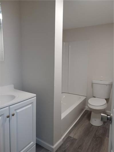 Unit 138 Bathroom