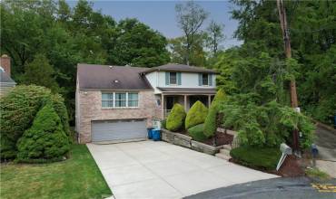 119 Larchwood Dr, Turtle Creek, PA 15145, 4 Bedrooms Bedrooms, ,2.2 BathroomsBathrooms,Residential,For Sale,Larchwood Dr,1676642