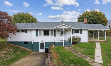 78 Claysville Taylorstown Ridge Rd, Claysville, PA 15323, 3 Bedrooms Bedrooms, 8 Rooms Rooms,1 BathroomBathrooms,Residential,For Sale,Claysville Taylorstown Ridge Rd,1676657