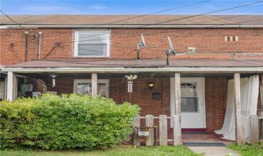 7212 Schley Ct, Pittsburgh, PA 15218, 2 Bedrooms Bedrooms, 5 Rooms Rooms,1 BathroomBathrooms,Residential,For Sale,Schley Ct,1676397