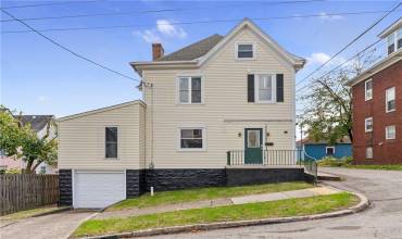 308 Brandon St, Greensburg, PA 15601, 5 Bedrooms Bedrooms, 9 Rooms Rooms,2 BathroomsBathrooms,Residential,For Sale,Brandon St,1676678