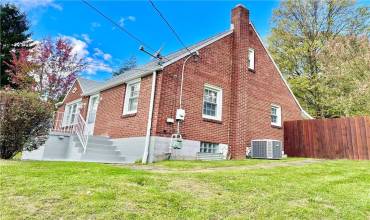 10841 Old Trail Rd, Irwin, PA 15642, 3 Bedrooms Bedrooms, 7 Rooms Rooms,1.1 BathroomsBathrooms,Residential,For Sale,Old Trail Rd,1676681