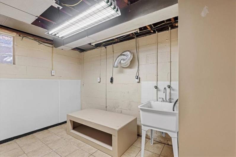 Large Laundry Room