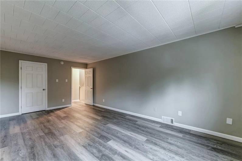 2207-2217 Aurora Drive, Pittsburgh, PA 15237, ,Multi-unit,For Sale,Aurora Drive,1676763