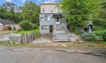 4840 Sullivan St, Pittsburgh, PA 15224, 2 Bedrooms Bedrooms, 7 Rooms Rooms,1 BathroomBathrooms,Residential,For Sale,Sullivan St,1675160