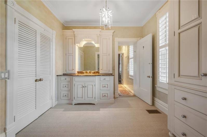 224 Thorn Street, Sewickley, PA 15143, 7 Bedrooms Bedrooms, ,4.2 BathroomsBathrooms,Residential,For Sale,Thorn Street,1676783