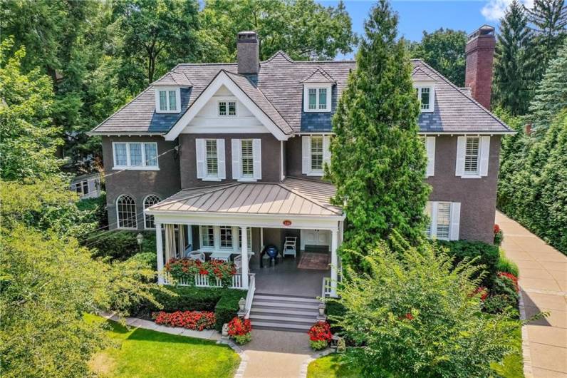 224 Thorn Street, Sewickley, PA 15143, 7 Bedrooms Bedrooms, ,4.2 BathroomsBathrooms,Residential,For Sale,Thorn Street,1676783