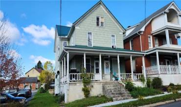 312 Edgewood Ave, Somerset, PA 15501, ,Multi-unit,For Sale,Edgewood Ave,1676790