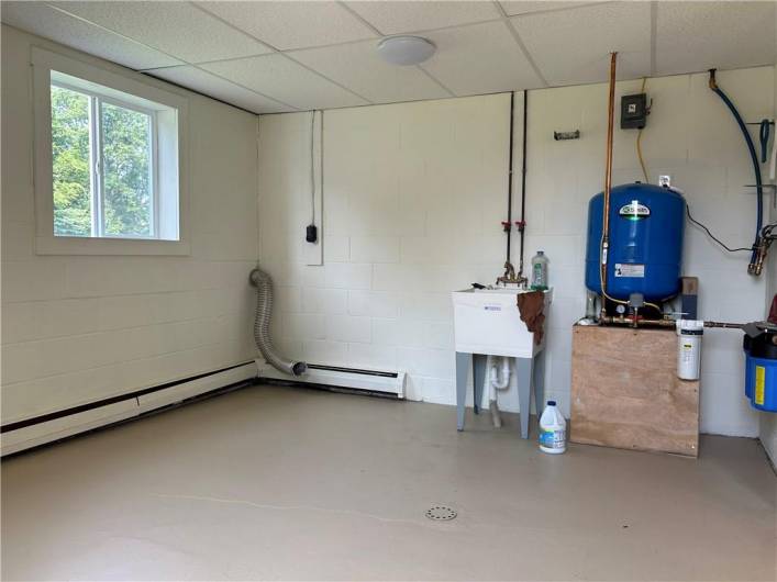 Laundry room is 15x12