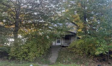 238 Malleable St, Sharon, PA 16146, 3 Bedrooms Bedrooms, ,1 BathroomBathrooms,Residential,For Sale,Malleable St,1676970