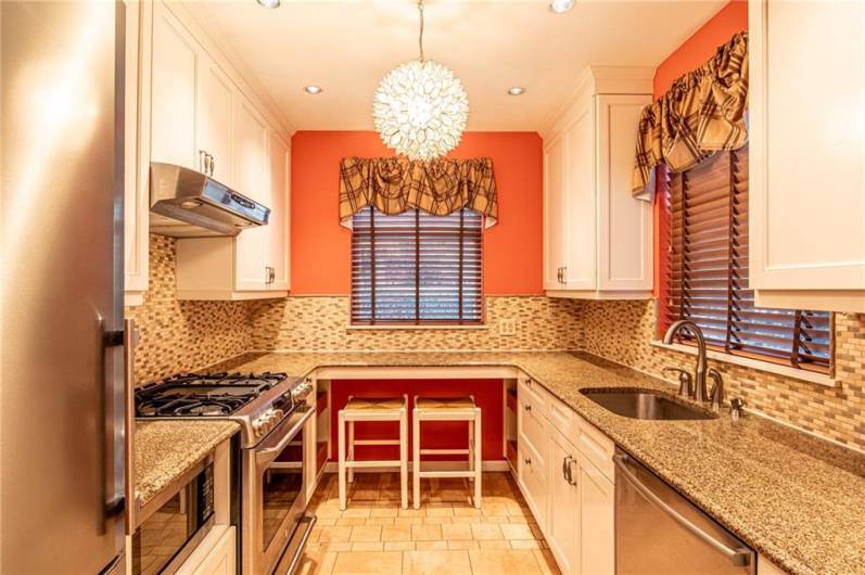 120 13th Street, Pittsburgh, PA 15203, 3 Bedrooms Bedrooms, 8 Rooms Rooms,1.1 BathroomsBathrooms,Residential,For Sale,13th Street,1677316