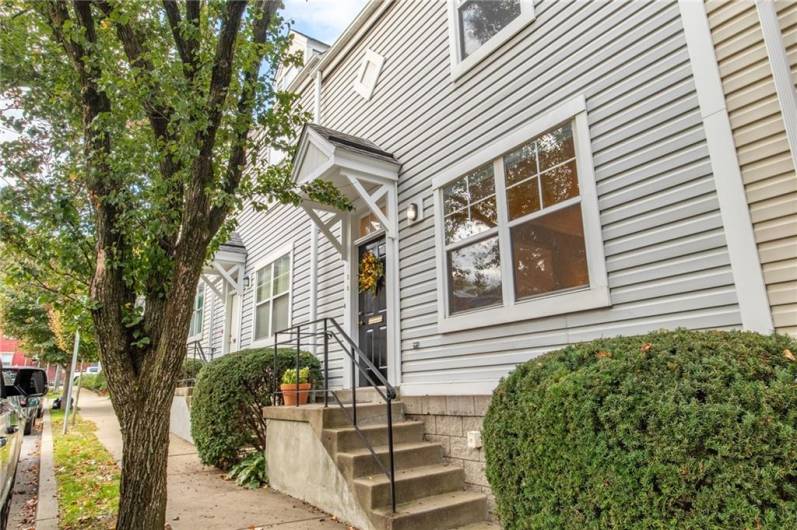 120 13th Street, Pittsburgh, PA 15203, 3 Bedrooms Bedrooms, 8 Rooms Rooms,1.1 BathroomsBathrooms,Residential,For Sale,13th Street,1677316