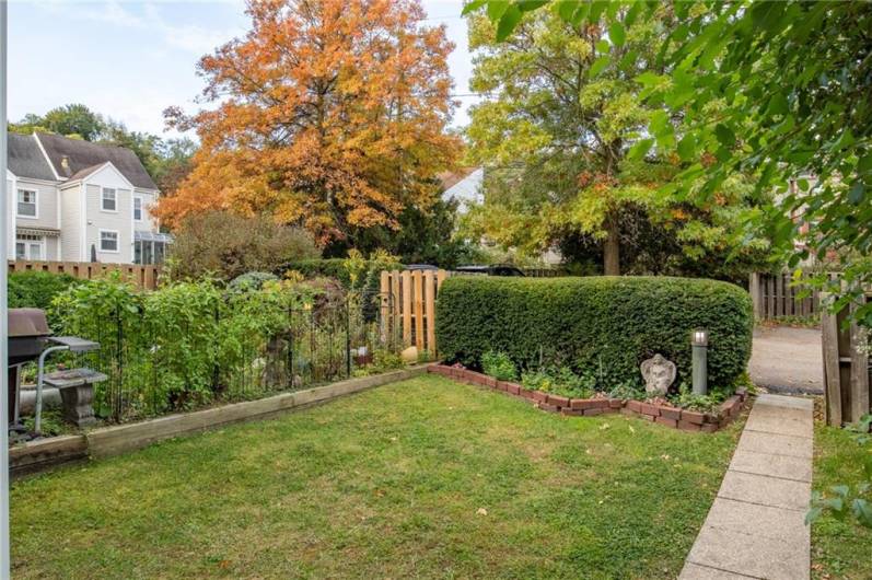 120 13th Street, Pittsburgh, PA 15203, 3 Bedrooms Bedrooms, 8 Rooms Rooms,1.1 BathroomsBathrooms,Residential,For Sale,13th Street,1677316