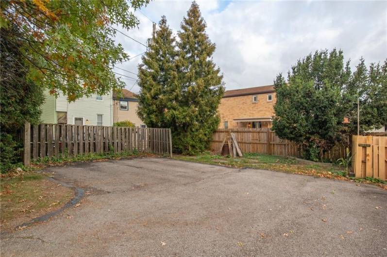 120 13th Street, Pittsburgh, PA 15203, 3 Bedrooms Bedrooms, 8 Rooms Rooms,1.1 BathroomsBathrooms,Residential,For Sale,13th Street,1677316