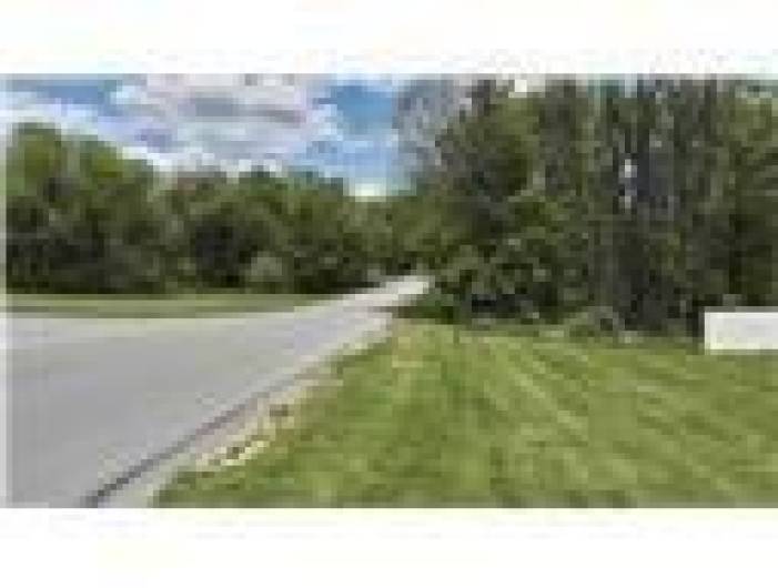 CHRISTINA DRIVE ACCESS TO ESTABLISHED RESIDENTAL NEIGHBOHOOD!