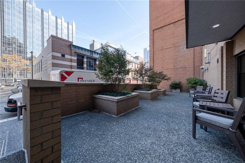 Common back patio overlooking First Avenue