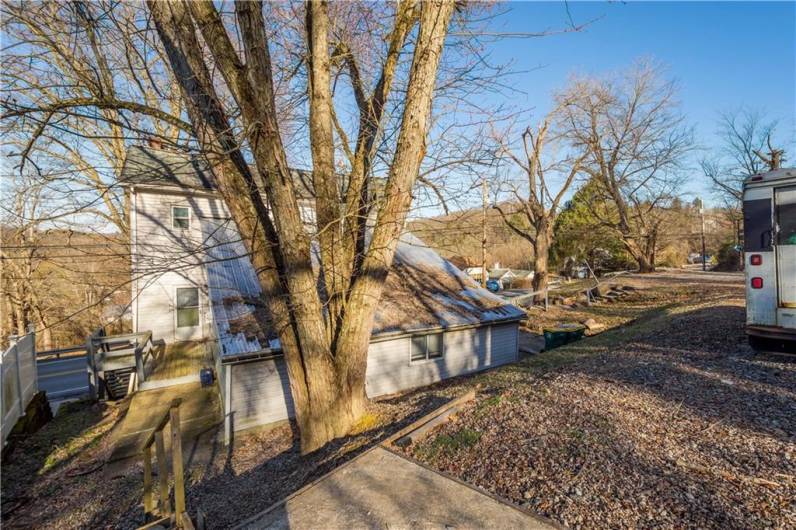 642 Seminary Avenue, Oakdale, PA 15071, 4 Bedrooms Bedrooms, ,3 BathroomsBathrooms,Residential,For Sale,Seminary Avenue,1677750