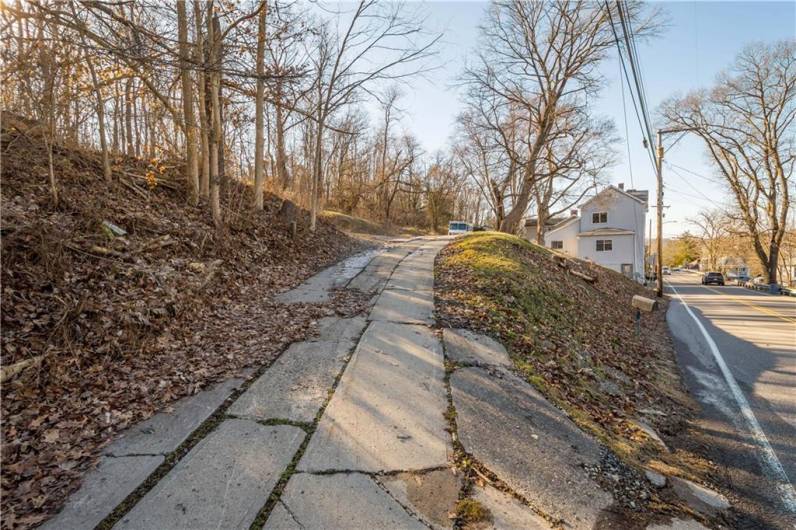 642 Seminary Avenue, Oakdale, PA 15071, 4 Bedrooms Bedrooms, ,3 BathroomsBathrooms,Residential,For Sale,Seminary Avenue,1677750