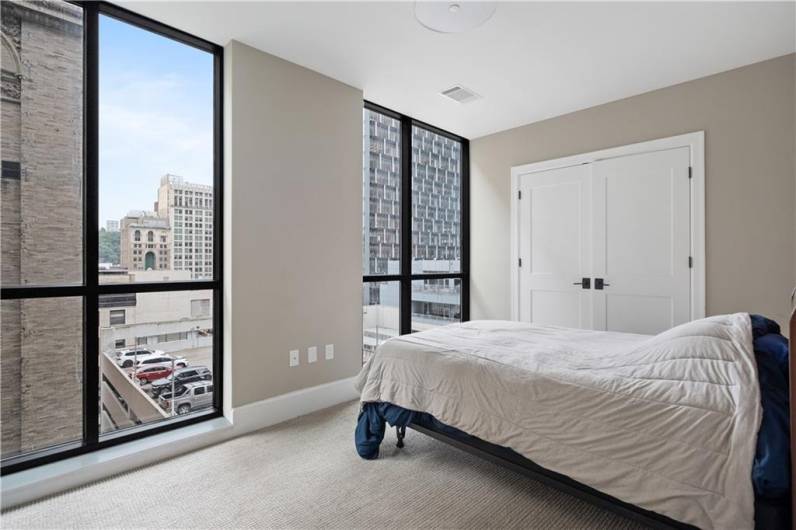 350 Oliver Ave, Pittsburgh, PA 15222, 2 Bedrooms Bedrooms, 6 Rooms Rooms,2 BathroomsBathrooms,Residential,For Sale,Oliver Ave,1677752