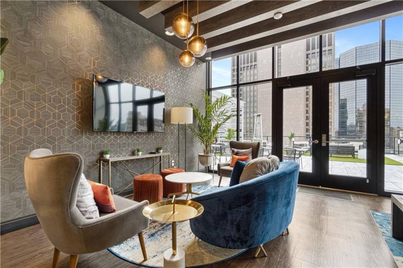 350 Oliver Ave, Pittsburgh, PA 15222, 2 Bedrooms Bedrooms, 6 Rooms Rooms,2 BathroomsBathrooms,Residential,For Sale,Oliver Ave,1677752