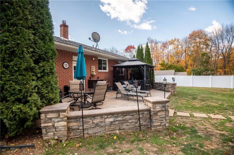 Beautiful patio to relax on!