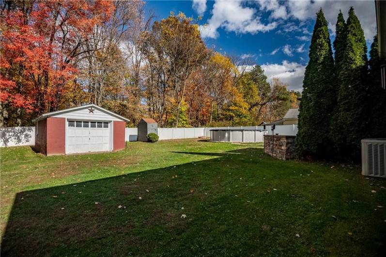 detached garage in the back yard!  Perfect for the car enthusiast!