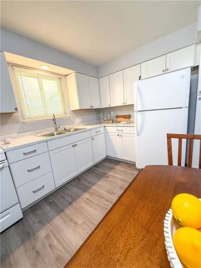 722 Mercer Street, Pittsburgh, PA 15219, 3 Bedrooms Bedrooms, 6 Rooms Rooms,1.1 BathroomsBathrooms,Residential,For Sale,Mercer Street,0,1677910