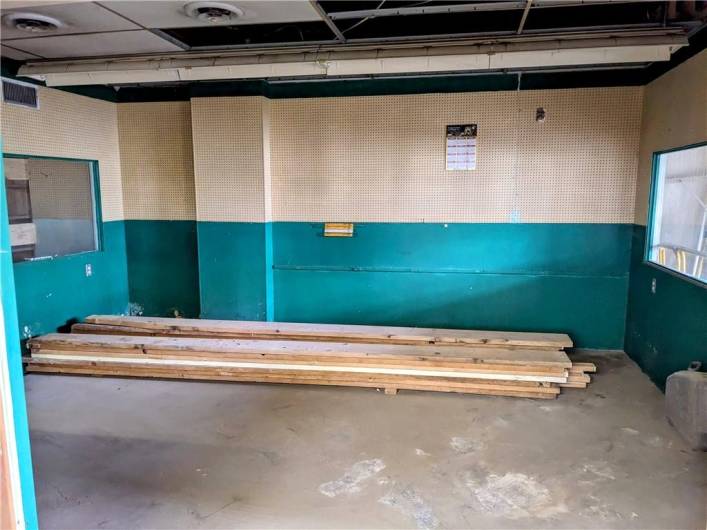 324 6th St, McKeesport, PA 15132, ,Commercial-industrial-business,For Sale,6th St,1677949