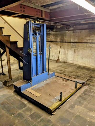 324 6th St, McKeesport, PA 15132, ,Commercial-industrial-business,For Sale,6th St,1677949