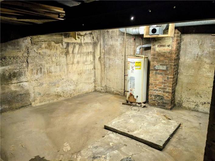 324 6th St, McKeesport, PA 15132, ,Commercial-industrial-business,For Sale,6th St,1677949