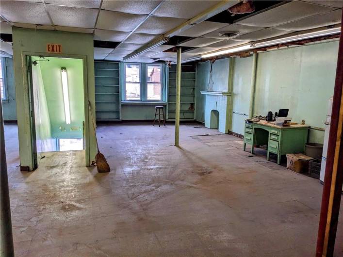 324 6th St, McKeesport, PA 15132, ,Commercial-industrial-business,For Sale,6th St,1677949