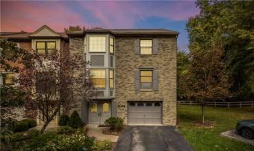 761 Windvue Dr, Pittsburgh, PA 15205, 3 Bedrooms Bedrooms, ,2.1 BathroomsBathrooms,Lease,For Sale,Windvue Dr,1678358