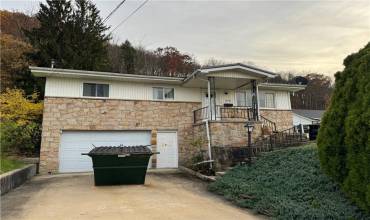 410 Chestnut St, New Bethlehem, PA 16242, 3 Bedrooms Bedrooms, ,1.1 BathroomsBathrooms,Residential,For Sale,Chestnut St,1678367