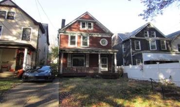 313 West St, Pittsburgh, PA 15221, 3 Bedrooms Bedrooms, 8 Rooms Rooms,1.1 BathroomsBathrooms,Residential,For Sale,West St,1678516