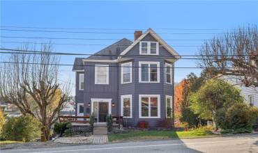 240 Park Ave., Washington, PA 15301, 4 Bedrooms Bedrooms, 8 Rooms Rooms,1.1 BathroomsBathrooms,Residential,For Sale,Park Ave.,1678524