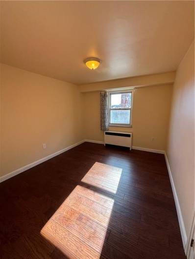 4625 Fifth Ave, Pittsburgh, PA 15213, 2 Bedrooms Bedrooms, 6 Rooms Rooms,1 BathroomBathrooms,Residential,For Sale,Fifth Ave,1678675