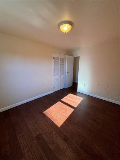 4625 Fifth Ave, Pittsburgh, PA 15213, 2 Bedrooms Bedrooms, 6 Rooms Rooms,1 BathroomBathrooms,Residential,For Sale,Fifth Ave,1678675