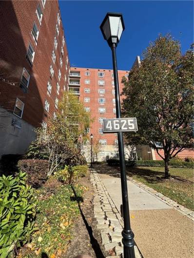 4625 Fifth Ave, Pittsburgh, PA 15213, 2 Bedrooms Bedrooms, 6 Rooms Rooms,1 BathroomBathrooms,Residential,For Sale,Fifth Ave,1678675