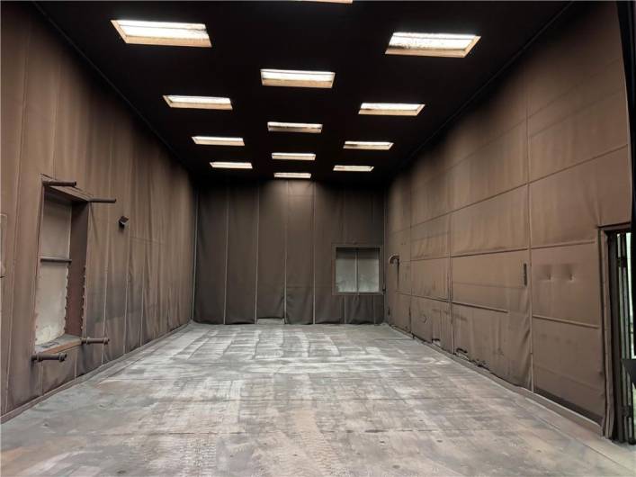 Shot-blasting room