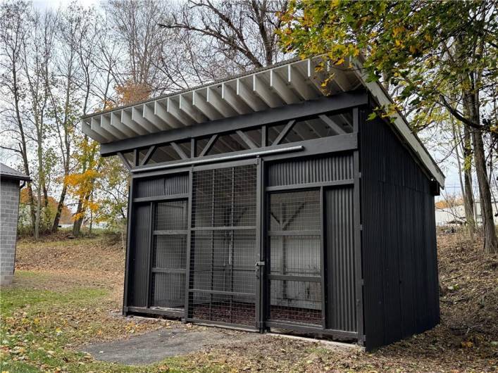 Exterior storage locker