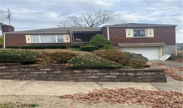 420 North Street, Springdale, PA 15144, 3 Bedrooms Bedrooms, 9 Rooms Rooms,2 BathroomsBathrooms,Residential,For Sale,North Street,1678913