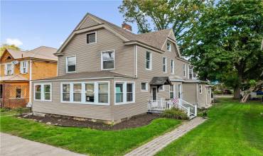 726 Market St - Large Triplex