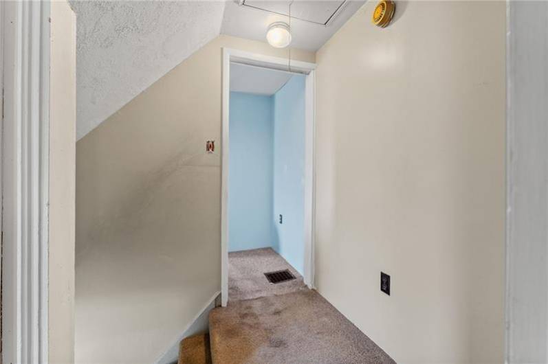 18 N Pine- Hallway between bedrooms and bathroom