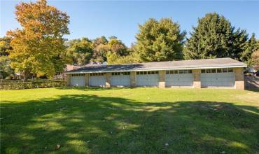 720 Kennedy Avenue, East Vandergrift, PA 15629, ,Multi-unit,For Sale,Kennedy Avenue,1679669