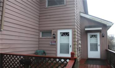 208 Cherry St, New Castle, PA 16102, ,Multi-unit,For Sale,Cherry St,1679616